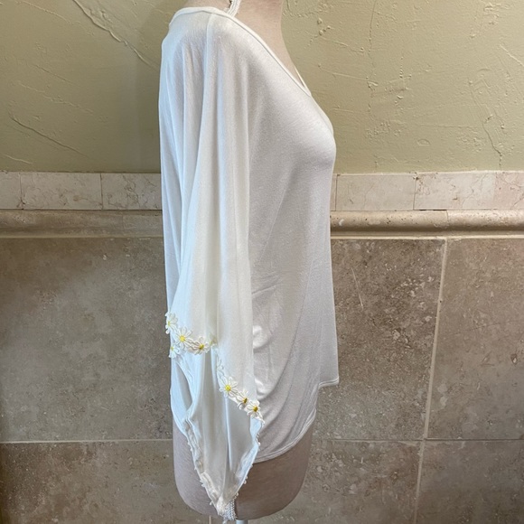 Stella Laguna beach daisies top size M - Picture 4 of 7